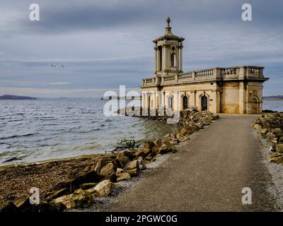 Église Normanton à Rutland Water, Royaume-Uni Banque D'Images