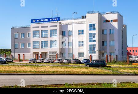 Samara, Russie - 26 juin 2022 : nouveau bâtiment du département de police dans la rue de la ville Banque D'Images