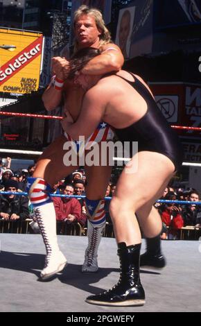 1995 Lex Luger, Owen Hart photo de John Barrett/PHOTOlink Banque D'Images