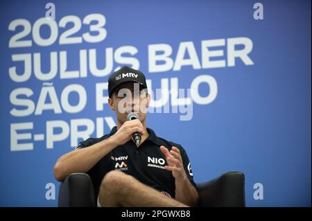 SÃO PAULO, SP - 24.03.2023: EPRIX DE SÃO PAULO - Sergio Sette Câmara (BRA), donne une conférence de presse avant l'ePrix de São Paulo, sur 23 mars 2023. (Photo : Renato Assis/Fotoarena) Banque D'Images