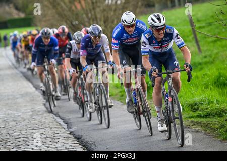 Hrelbeke, Belgique. 24th mars 2023. Belge Yves Lampaert de Soudal Quick-Step photographié en action lors de la course cycliste d'une journée 'E3 Saxo Bank Classic', 204,1km de et vers Hrelbeke, vendredi 24 mars 2023. BELGA/POOL NVE crédit: Belga News Agency/Alay Live News Banque D'Images