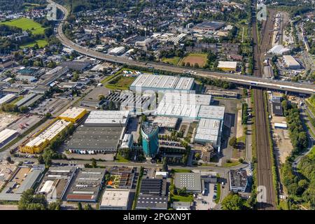 Vue aérienne, Einkaufsbüro Deutscher Eisenhändler EDE bureau tour et zone industrielle Dieselstraße dans le quartier Fleute à Wuppertal, Ruhr, NOR Banque D'Images