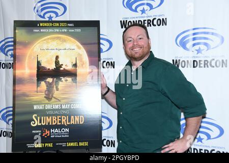 Brandon Zachary arrive au photocall Netflix pour “Slumberland“ au WonderCon 2023 jour 1 au Centre de congrès d'Anaheim sur 24 mars 2023 Banque D'Images