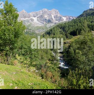 La Punta Gnifetti ou Signalkuppe, Parrotspitze, Ludwigshohe, Piramide Vincent Peaks - vallée de la Valsie. Banque D'Images