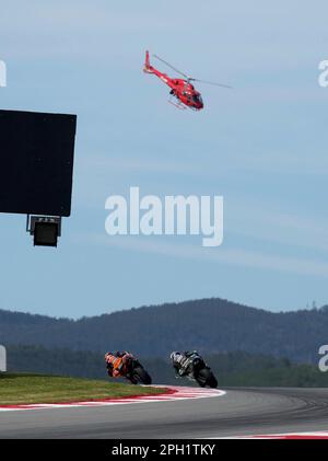 Portimao, Portugal. 25th mars 2023. 03/25/2023, Autodromo International do Algarve, Portimao, MOTO GP GRANDE PREMIO DE PORTUGAL 2023, sur la photo Brad Binder d'Afrique du Sud, Red Bull KTM Factory Racing, Raul Fernandez d'Espagne, CryptoDATA Aprilia RNF MotoGP Team crédit: dpa/Alay Live News Banque D'Images