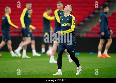 Oleksandr Zinchenko d'Ukraine pendant une séance d'entraînement au stade Wembley, Londres. Date de la photo: Samedi 25 mars 2023. Banque D'Images