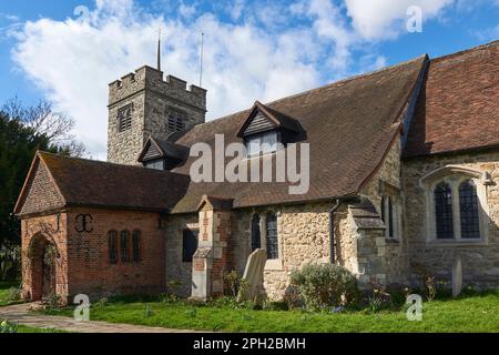 L'église historique de tous les Saints, Chingford, Londres Royaume-Uni, avec des parties datant des siècles 12th et 13th Banque D'Images