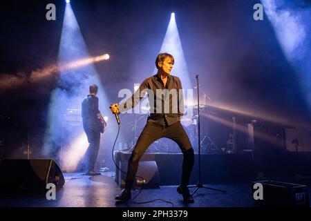 Bexhill-on-Sea, Royaume-Uni. Samedi 25 mars 2023.Brett Anderson de Suede interprète le Pavillon de la Warr,© Jason Richardson / Alamy Live News Banque D'Images