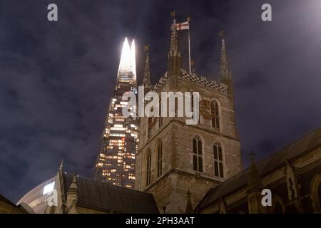 Southwark Cathedral et The Shard, Bankside et London Bridge Banque D'Images