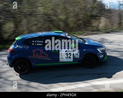 Turin, Italie. 25th mars 2023. Bellan Luca ITA Chioso Alice ITA RC5N Rally5 Renault Clio-Novara Corse pendant le shakedown de l'équipe de rallye 971-2023 à Pavarolo - À, sur 25 mars 2023 pendant le 49Â° équipe de rallye 971 (day1), Rallye à Turin, Italie, 25 mars 2023 crédit: Agence de photo indépendante / Alamy Live News Banque D'Images