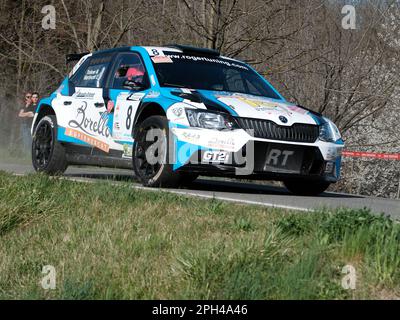 Turin, Italie. 25th mars 2023. Troloise Mario ITA Martinotti Emilio ITA RC2N R5 Skoda Fabia-la Superba pendant le shakedown de l'équipe de rallye 971-2023 à Pavarolo - À, sur 25 mars 2023 pendant le 49Â° équipe de rallye 971 (day1), Rallye à Turin, Italie, 25 mars 2023 crédit: Agence de photo indépendante / Alamy Live News Banque D'Images