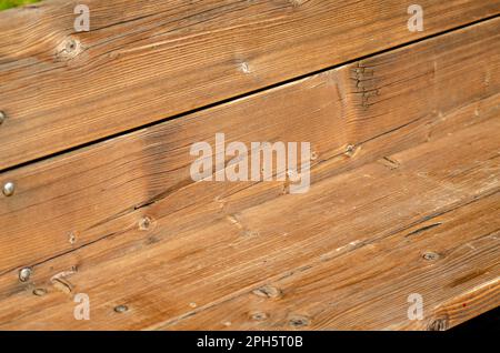 détail des planches en bois d'un banc de parc Banque D'Images