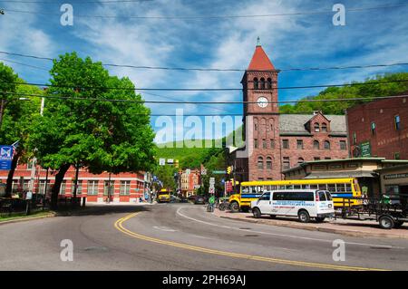 18 mai 2019. Jim Thorpe, Pennslvania. Divers bâtiments historiques dans la ville historique de Jim Thorpe en Pennsylvanie par une journée ensoleillée. Banque D'Images