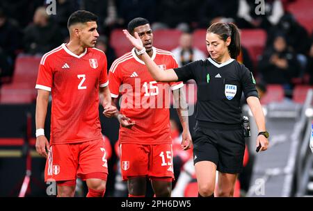 Équipe nationale de football, match international, Mewa-Arena Mayence: Allemagne contre Pérou; Referee Maria Sole Caputi (ITA) Banque D'Images