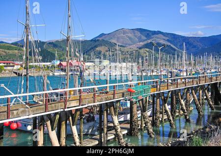 Bateaux de pêche au Port Nelson, Nelson, région de Tasmanie, île du Sud, Nouvelle-Zélande Banque D'Images