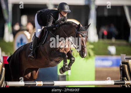 Chandler Meadows of the Unites States participe à l'événement de saut du grand spectacle de la Ligue lors des événements d'Angelstone en 2022. Banque D'Images