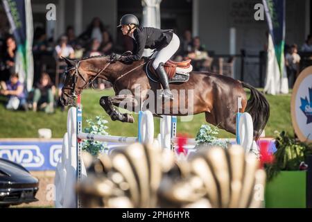 Chandler Meadows of the Unites States participe à l'événement de saut du grand spectacle de la Ligue lors des événements d'Angelstone en 2022. Banque D'Images