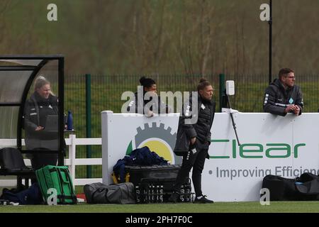 Durham City le dimanche 26th mars 2023. L'entraîneur-chef intérimaire de London City Lionesses Nikita Runnacles lors du match de championnat féminin FA entre Durham Women FC et London Lionesses au château de Maiden, à Durham City, le dimanche 26th mars 2023. (Photo : Mark Fletcher | ACTUALITÉS MI) Credit: MI News & Sport /Alamy Live News Banque D'Images