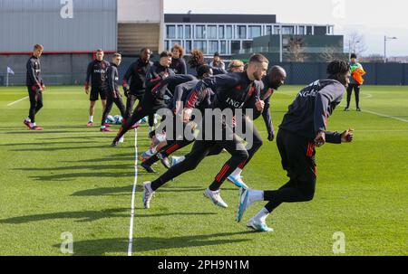 Tubize, Belgique. 27th mars 2023. Zeno Debast en Belgique photographié en action lors d'une session d'entraînement de l'équipe nationale belge de football Red Devils, lundi 27 mars 2023, au siège de la Royal Belgian football Association RBFA à Tubize. Les Red Devils se préparent à un match amical de demain contre l'Allemagne. BELGA PHOTO VIRGINIE LEFOUR crédit: Belga News Agency/Alay Live News Banque D'Images
