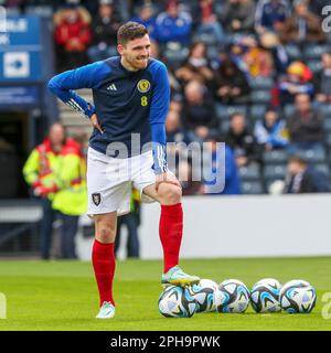 Andy Robertson, nom complet Andrew Henry Robertson, qui joue à gauche pour Liverpool FC, jouant dans le jeu contre Chypre. Banque D'Images