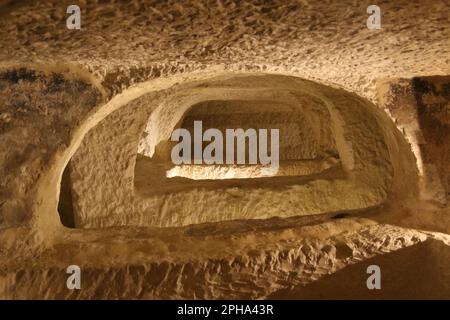 Située à Mdina et Rabat, servant de lieu de sépulture depuis les temps punique, romain et byzantin, les catacombes de Saint-Paul représentent la plus ancienne et la plus grande preuve archéologique du christianisme à Malte Banque D'Images