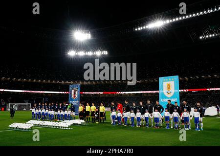 PAS DE VENTES AU JAPON! Avant le jeu, armoiries des pays, dispositif, photo symbolique, motif marginal, à partir de onze, Hymnes nationaux, football country match, football KIRIN Challenge Cup 2023 Japon - Uruguay JPN -URY 1: 1, Stade national de Tokyo, 24 mars 2023, à Tokyo/Japon. ? Banque D'Images