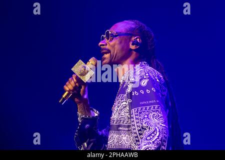 Berlin, Allemagne. 23rd mars 2023. Snoop Dogg a un concert à Max-Schmeling-Halle à Berlin, en Allemagne, sur 23 mars 2023. (Photo par Emmanuele Contini/NurPhoto) Credit: NurPhoto SRL/Alay Live News Banque D'Images