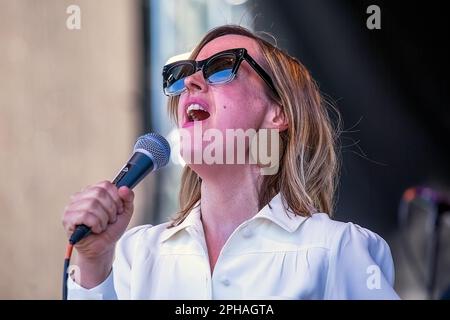 Alice Russell se produit à Funk the format, Hove Park, ville de Brighton & Hove, Royaume-Uni. 17th juin 2017 Banque D'Images