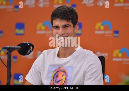 Miami Gardens, États-Unis. 24th mars 2023. MIAMI GARDENS, FLORIDE - MARS 24: Carlos Alcaraz (ESP) conférence de presse après son match contre Facundo Bagni (ARG) pendant l'Open de Miami présenté par Itaú match au Hard Rock Stadium sur 24 mars 2023 dans les jardins de Miami, Floride. (Photo de JL/Sipa USA) crédit: SIPA USA/Alay Live News Banque D'Images