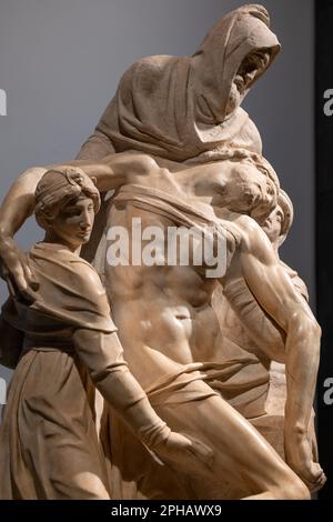 Le Bandini Pieta inachevé de Michel-Ange est exposé dans le musée de l'Opéra del Duomo à Florence. Sculpté dans son 70s. Banque D'Images