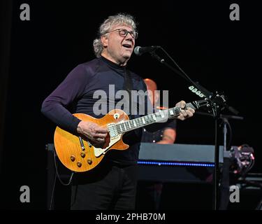 Pompano Beach FL, États-Unis. 26th mars 2023. Le groupe Steve Miller se produit au Pompano Beach Amphitheatre, sur 26 mars 2023, à Pompano Beach, en Floride. Crédit : Mpi04/Media Punch/Alamy Live News Banque D'Images