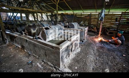 Extraction illégale de l'or à Java, en Indonésie, en Asie Banque D'Images