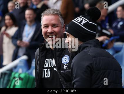 Peterborough, Royaume-Uni. 25th mars 2023. Darren Ferguson (directeur de Peterborough Utd) et Paul Warne (entraîneur-chef du comté de Derby) lors du match Peterborough United contre Derby County EFL League One, au Weston Homes Stadium, Peterborough, Cambridgeshire. Crédit : Paul Marriott/Alay Live News Banque D'Images