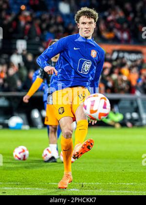 Rotterdam, pays-Bas. 27th mars 2023. Rotterdam - Mats Wieffer de Hollande pendant le match entre les pays-Bas et Gibraltar au Stadion Feijenoord de Kuip le 27 mars 2023 à Rotterdam, pays-Bas. Crédit : photos Box to Box/Alamy Live News Banque D'Images
