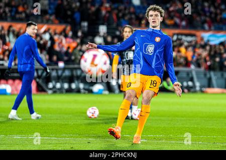 Rotterdam, pays-Bas. 27th mars 2023. Rotterdam - Mats Wieffer de Hollande pendant le match entre les pays-Bas et Gibraltar au Stadion Feijenoord de Kuip le 27 mars 2023 à Rotterdam, pays-Bas. Crédit : photos Box to Box/Alamy Live News Banque D'Images