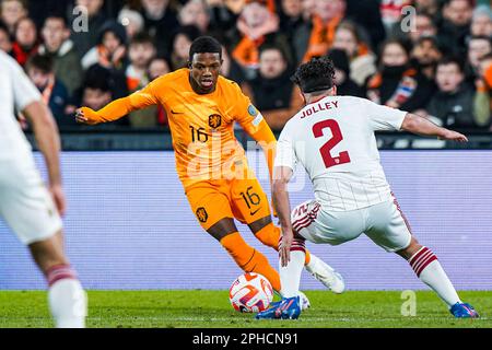 Rotterdam, pays-Bas. 27th mars 2023. Rotterdam - Tyrell Malacia de Hollande pendant le match entre les pays-Bas et Gibraltar au Stadion Feijenoord de Kuip le 27 mars 2023 à Rotterdam, pays-Bas. Crédit : photos Box to Box/Alamy Live News Banque D'Images