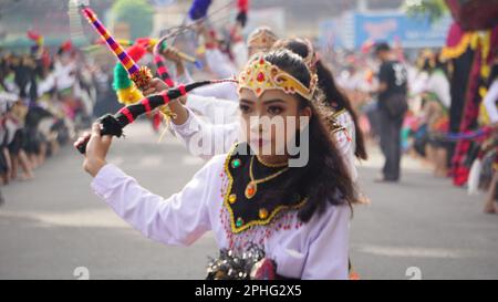 Indonésien exécutant la danse Jaranan (kuda tumping, kuda kepang). Cette danse est de Java Banque D'Images