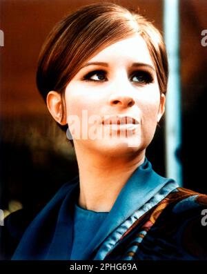 BARBRA STREISAND dans FUNNY GIRL (1968), réalisé par WILLIAM WYLER. Crédit: PHOTOS de COLUMBIA / Album Banque D'Images