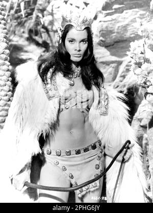 MARTINE BESWICK dans LES FILLES ESCLAVES (1967), dirigé par MICHAEL CARRERAS. Credit: HAMMER FILM PRODUCTIONS / Album Banque D'Images