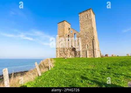 Reculver Towers and Park, près de Herne Bay dans le Kent, Angleterre Banque D'Images
