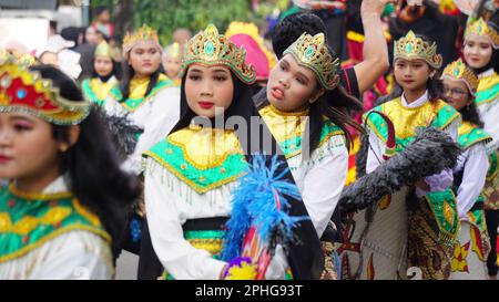 Indonésien exécutant la danse Jaranan (kuda tumping, kuda kepang). Cette danse est de Java Banque D'Images