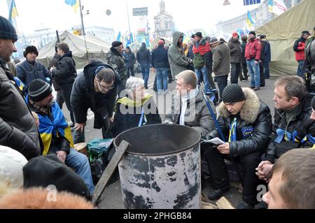 Kiev - Ukraine - 15 décembre 2013. Les événements de la Révolution de la dignité sur l'Euromaidan dans la capitale de l'Ukraine, Kiev, en 2013 Banque D'Images