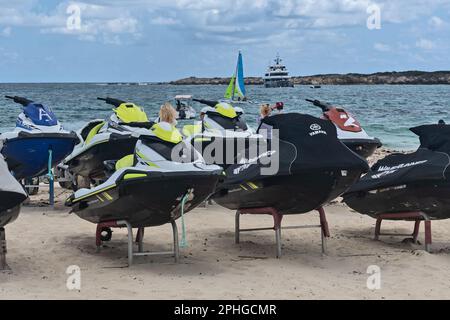 Station de location de scooter des mers, St. Maarten, Caraïbes du Sud Banque D'Images