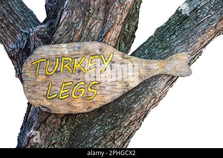 Rustiques grungy turquie jambe en forme de panneau en bois attaché à l'arbre tronc lecture dinde jambes - isolé sur blanc Banque D'Images