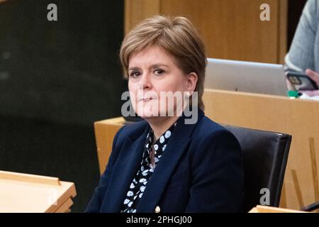 Édimbourg, Écosse, Royaume-Uni. 28th mars 2023. PHOTO : Nicola Sturgeon MSP, ancien premier ministre d'Écosse et ancien chef du Parti national écossais (SNP). Humza Yousaf MSP est élu prochain Premier ministre d'Écosse. Crédit: Colin D Fisher/CDFIMAGES.COM crédit: Colin Fisher/Alay Live News Banque D'Images