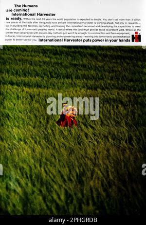 Publicité d'une société internationale agricole de récolte dans un magazine NatGeo, décembre 1966 Banque D'Images