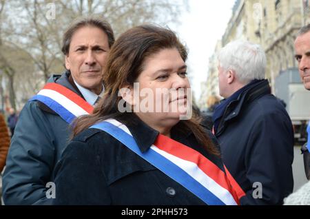 10ème journal contre la forme des parcours , 450000 personnes CGT ont déjà été défilés dans le calme à Paris avec le soutien de LFI du PS et du PCF Banque D'Images