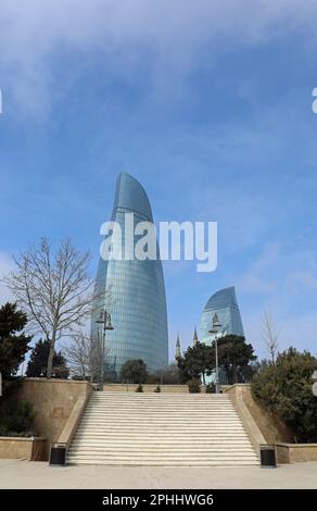 Les célèbres Flame Towers de Bakou Banque D'Images