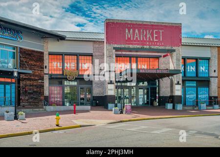 Le restaurant-pub Market dans le quartier Waterside du centre-ville de Norfolk, Virginie, États-Unis. Banque D'Images