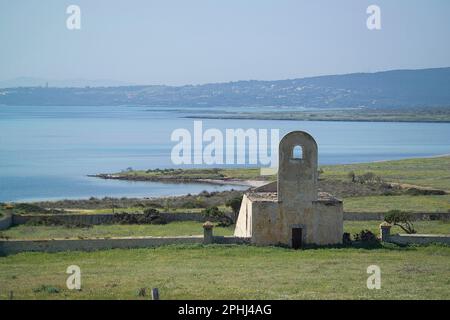 Ruines de l'église Fornelli, île d'Asinara, Parc national d'Asinara, Sardaigne, Italie, Europe Ruderi della chiesetta di Fornelli. Parco Asinara Banque D'Images